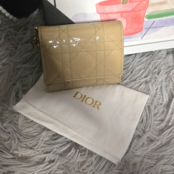 Christian Dior Lady Dior Tan Leather Cannage Tri-fold Wallet (DUSTY)(NWOT)(NEW) - Picture 1 of 10